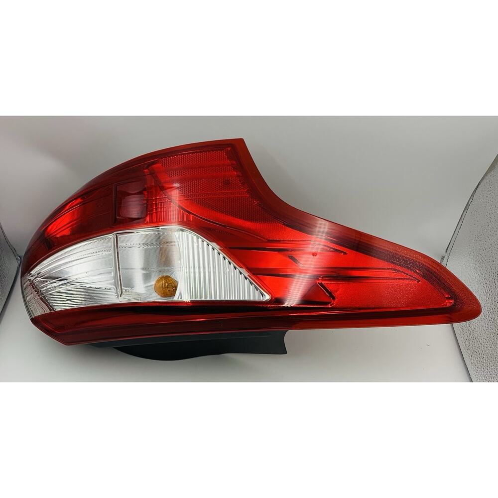 2012-2014 Ford Focus Sedan Rear Left Driver Side Tail Light BM51-13405-E OEM
